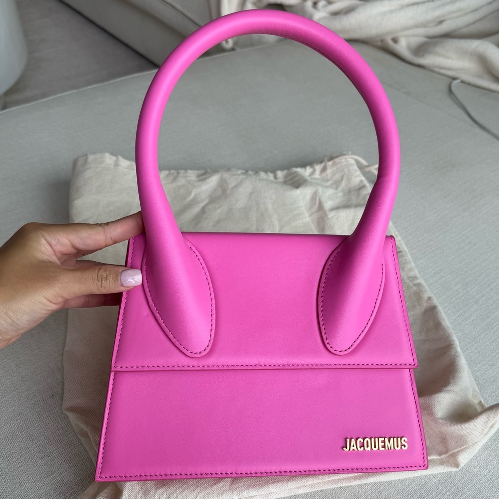 Jacquemus Le Grande Chiquito in Neon Pink
